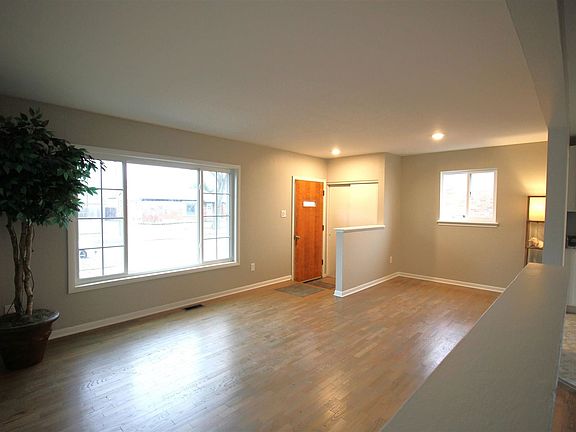 5th image of 21212 Park Ln