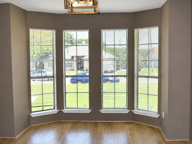 4312 Creekside Dr — Photo 15