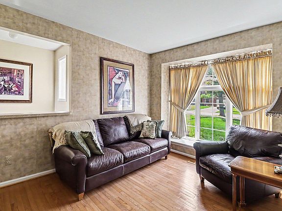 4th image of 273 Eckford Dr