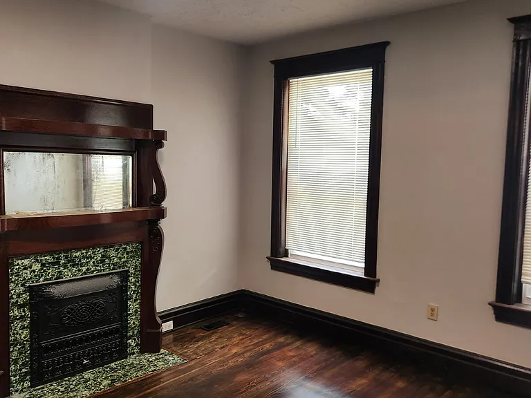 4116 E Iowa Ave — Photo 4