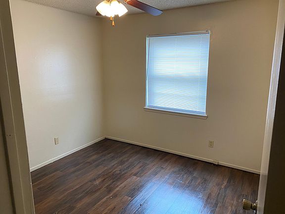 5th image of 2701 N Willis St