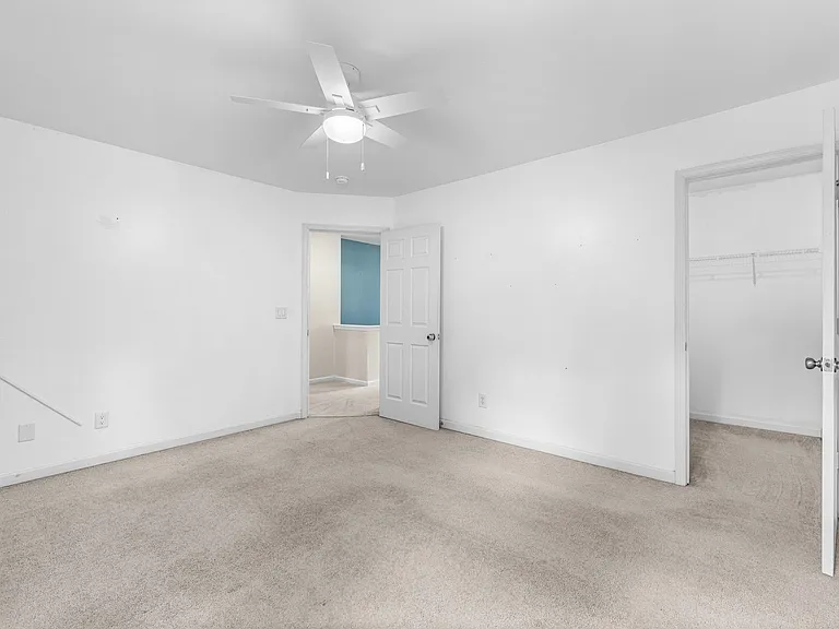 156 Old Beechtree Ln — Photo 34