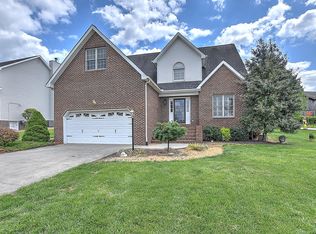 300 Ambrosia Dr, Kingsport, TN 37664