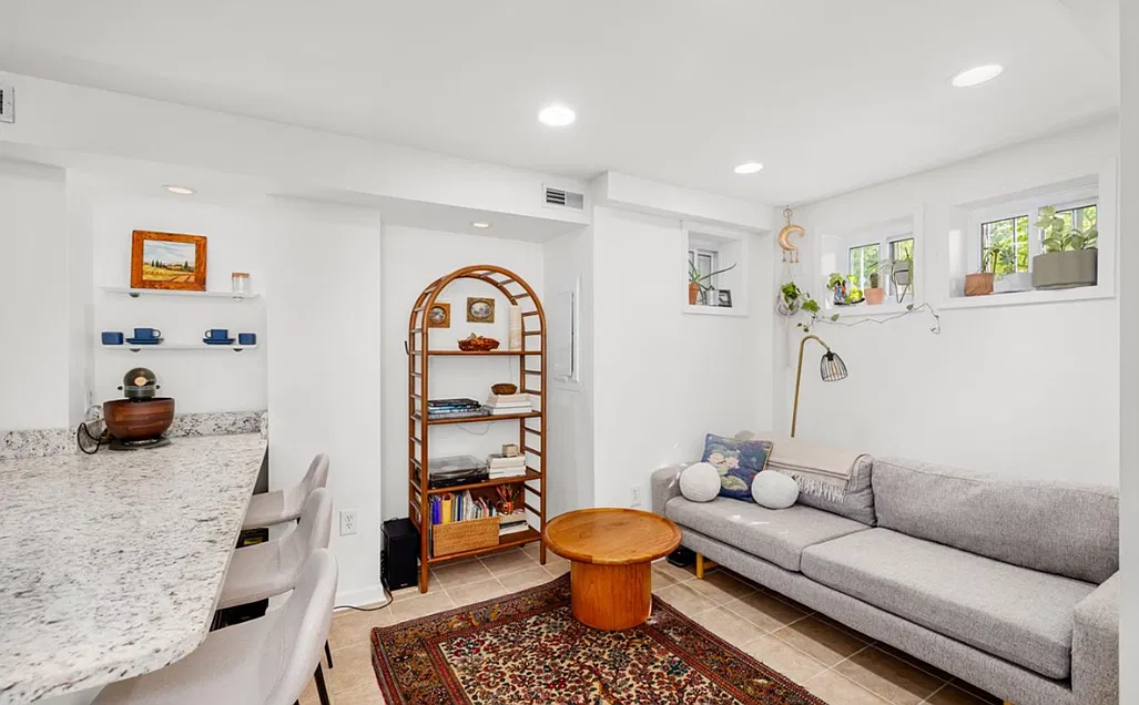 1 bed, 850 sqft, $1,650 — Photo 3