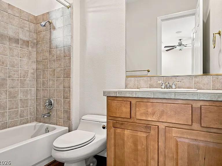 6 Old Marsh Ct — Photo 42