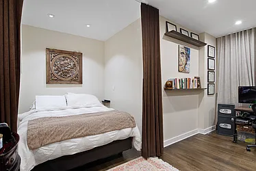 Rented by Bond New York