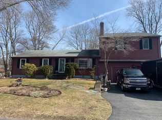 4 Anthony Rd, Barrington, RI 02806