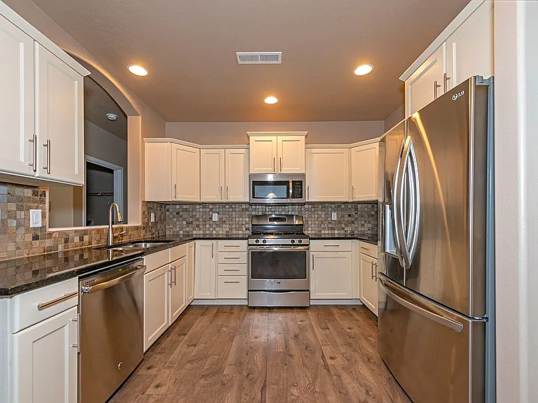 61166 Snowbrush Dr — Photo 5