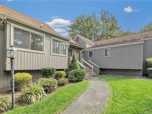 231 Agawam Drive #B, Stratford, CT 06614