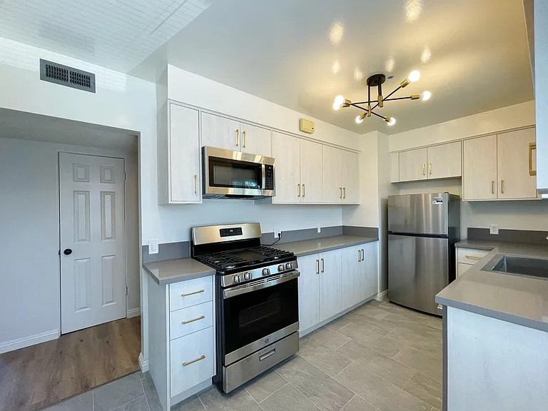 864 W Walnut Ave #C — Photo 10