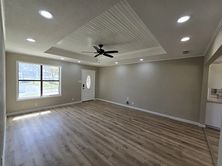 1623 W Parnell St — Photo 27