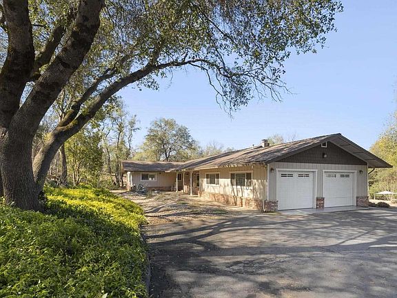 4th image of 18280 Avenida Bonita