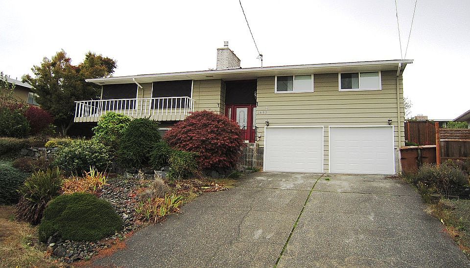 1st image of 1853 N Skyline Dr
