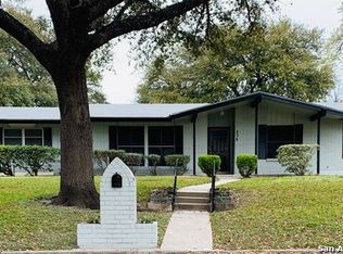 239 Sunnycrest Dr, San Antonio, TX 78228