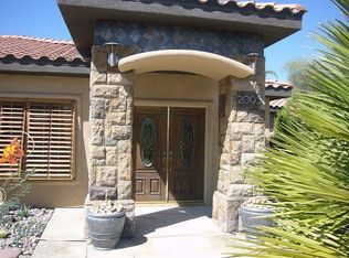 2095 N Magnolia Rd, Palm Springs, CA 92262