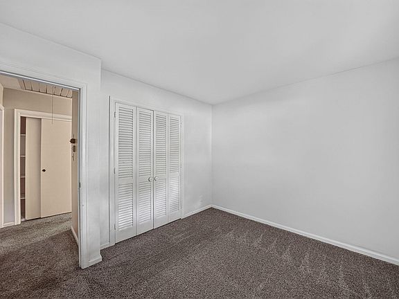 5th image of 1915 Churchill Dr