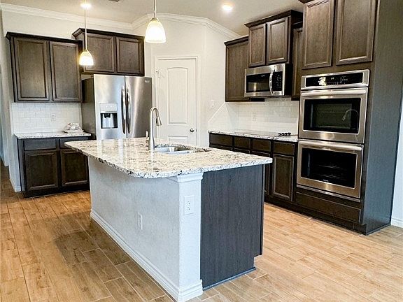 5th image of 5518 Fenton Ln