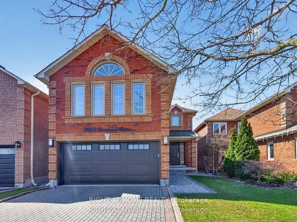 7068 Rosehurst Dr, Mississauga, ON L5N 6Y8