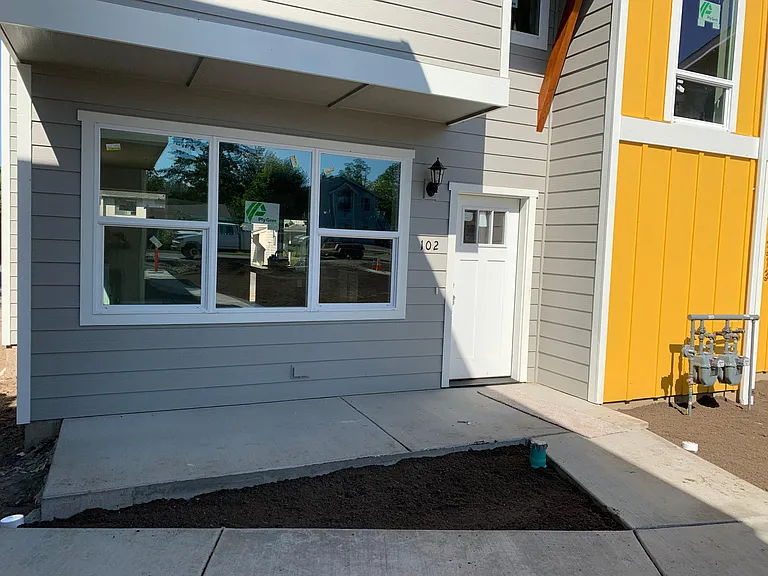 2313 Valencia St — Photo 4