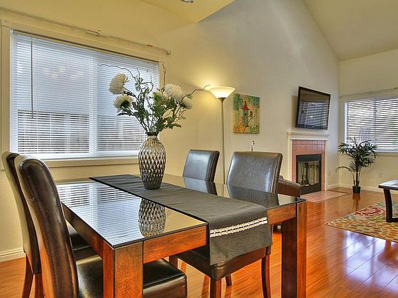 5th image of 76 Berylwood Ln