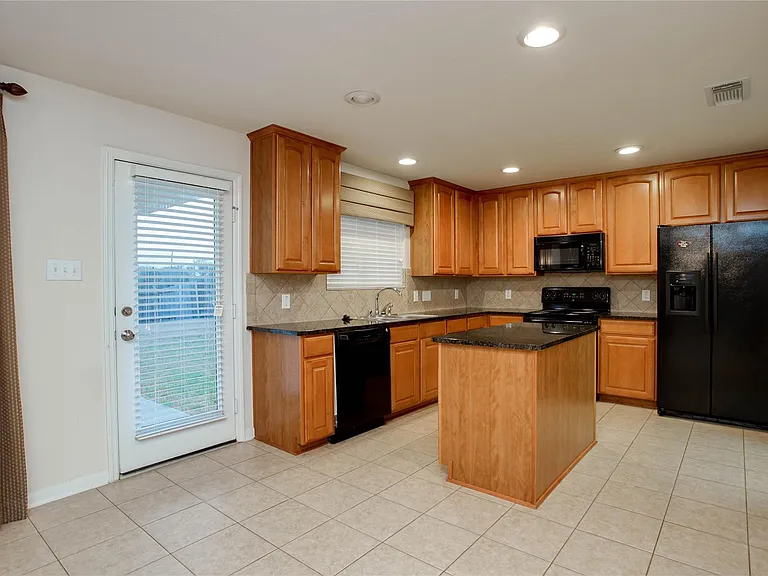21707 Mount Elbrus Way — Photo 11