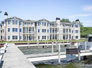 2210 Ottawa Beach Rd, Holland, MI 49424