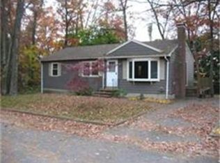 11 Madeline Rd, Tewksbury, MA 01876