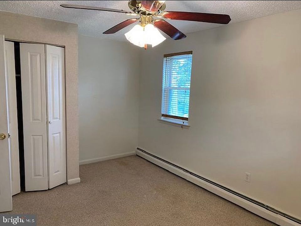 1st image of 7913 Fillmore St Floor 2