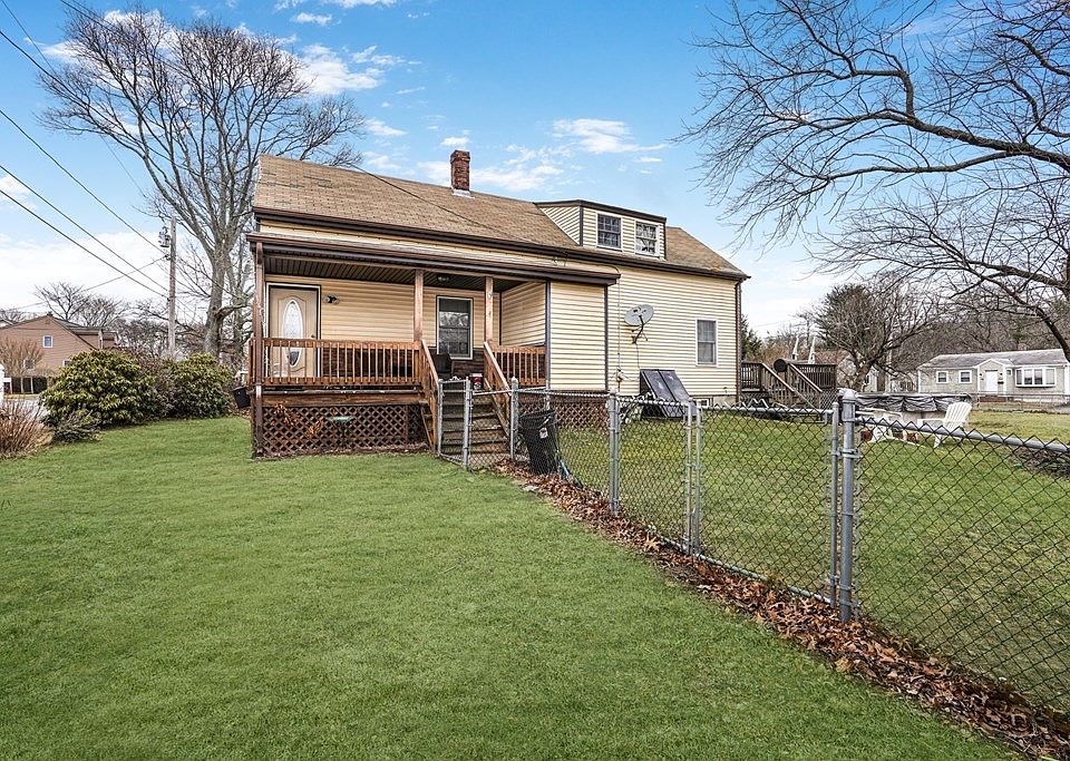 88 John St, MA 02743 Zillow