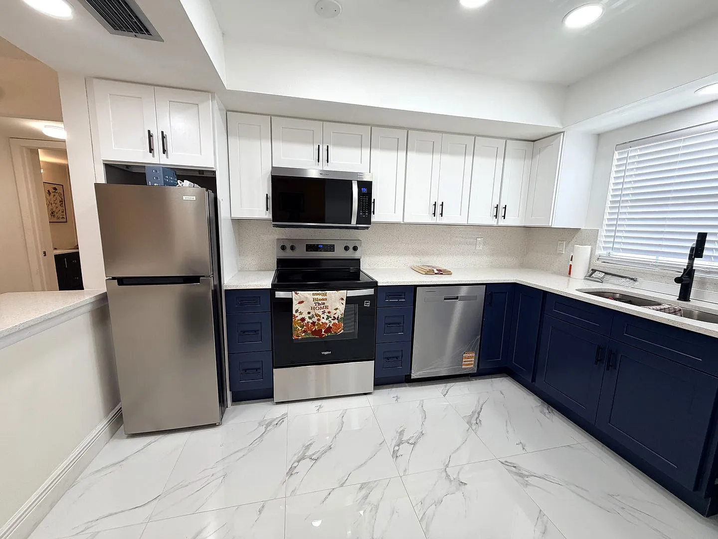 2/2 Stunning Seasonal Rental In Sunny N. Ft. Myers, Fl — Photo 3