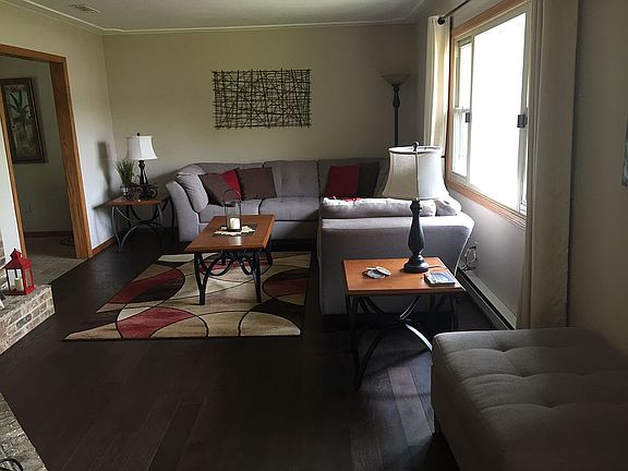 3rd image of 362 Deepwood Ln