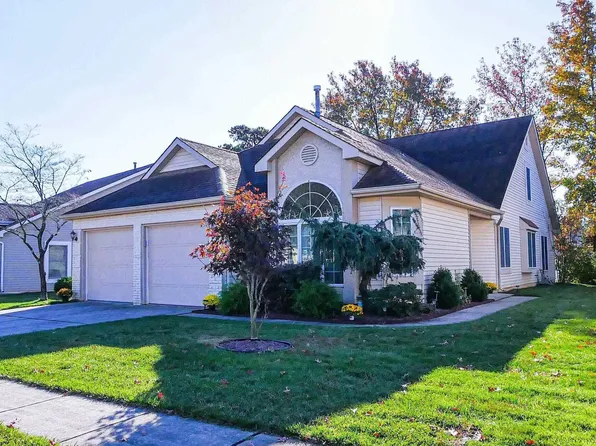 1597 Lacebark Rd, Toms River, NJ 08755