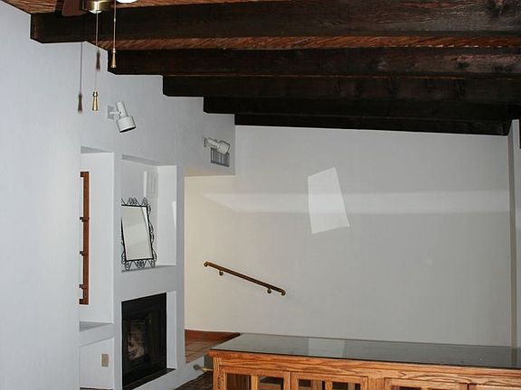 4th image of 620 N Sawtelle Ave