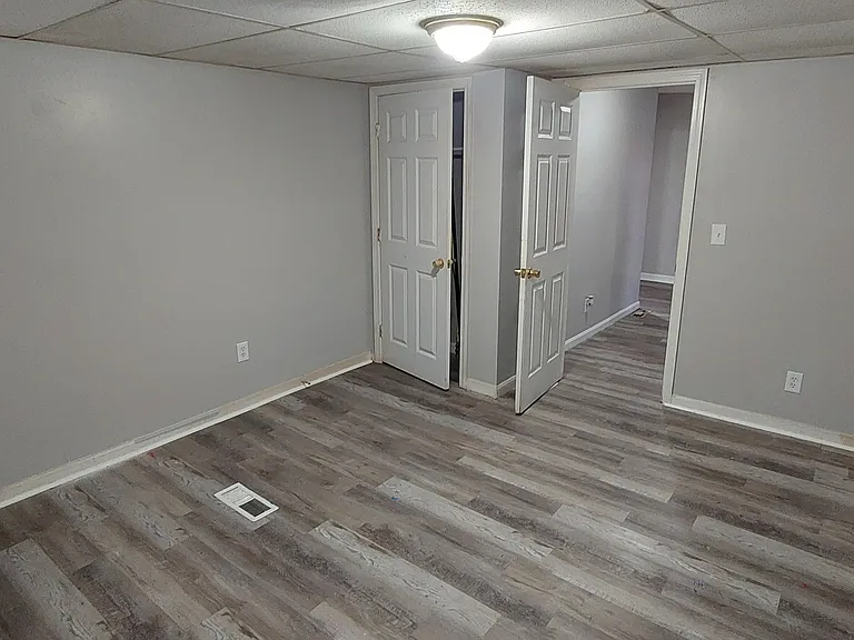 266 Pine St #1 — Photo 16