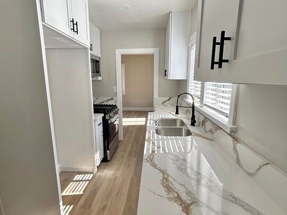 3rd image of 1045 Gulf Ave #1041