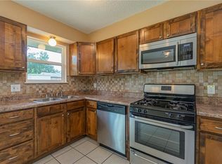 239 S Bristow Ave, Moore, OK 73160