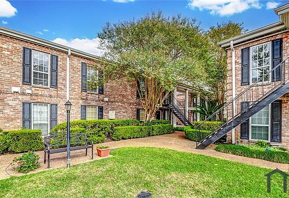 2nd image of 6410 Del Monte Dr APT 99