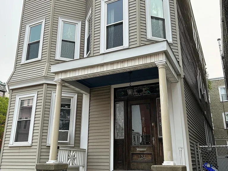 124 O St #1 — Photo 1
