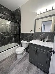 13920 Moorpark St #204 — Photo 5