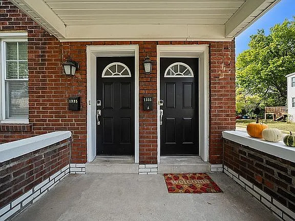 1335 Woodland Dr #1 — Photo 3