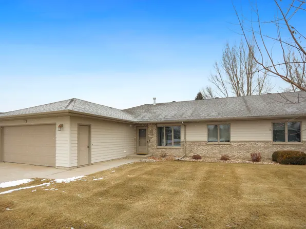 2229 10th Ave SE, Aberdeen, SD 57401