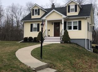 92 Weaver St, Montgomery, NY 12549