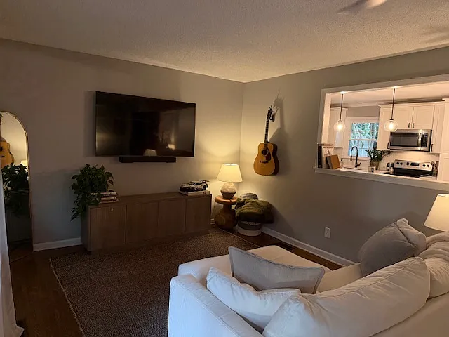 401 Vinecrest Dr — Photo 12