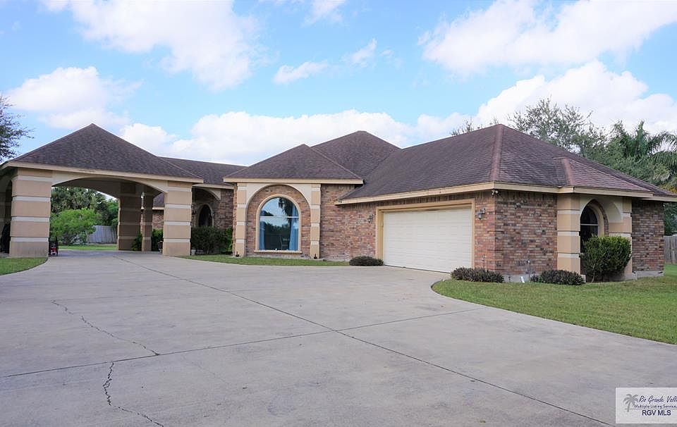 1st image of 905 Fruitdale Dr #1
