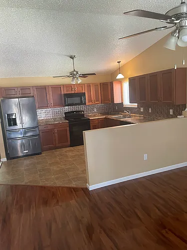 1283 Ridgewood Ct Photo 1