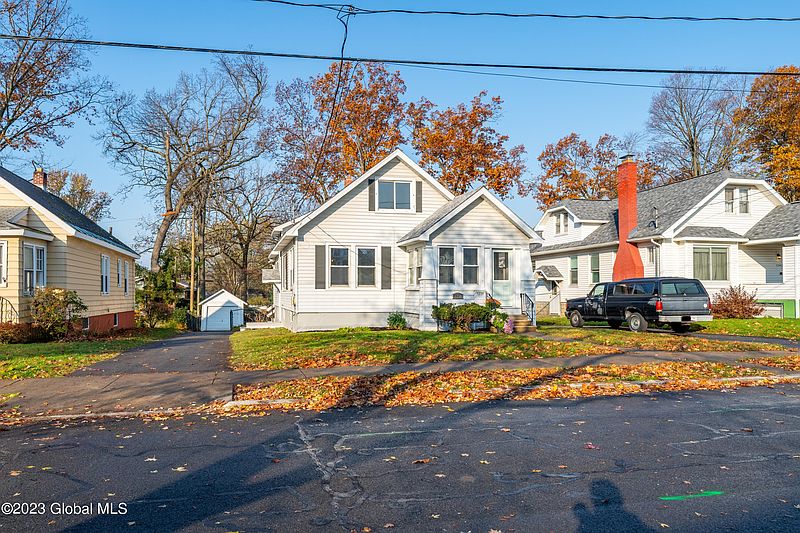 3rd image of 1239 Garner Avenue