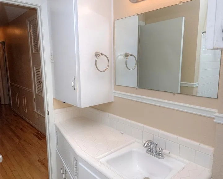 2614 Little John Ln — Photo 23