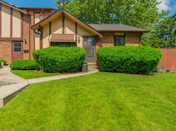 1S222 Danby St, Villa Park, IL 60181