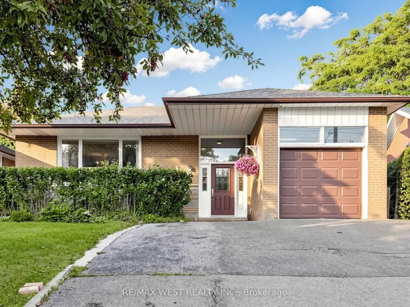 941 Willowdale Ave, Toronto, ON M2M 3C3
