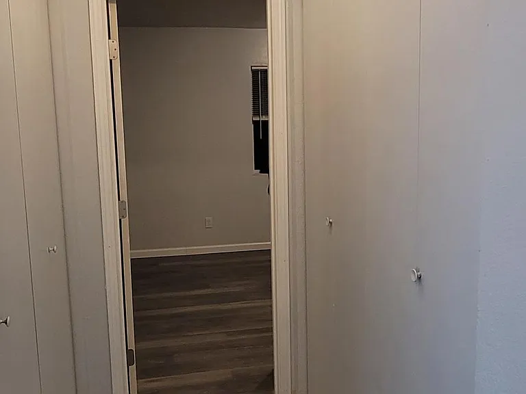 1208 Westbrook Loop #B — Photo 11